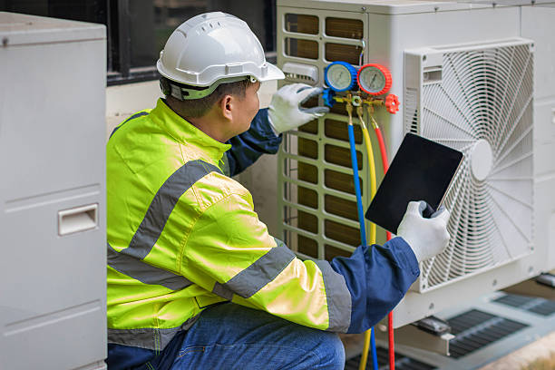 Professional Hvac Maintenance technician working in Severna Park, MD